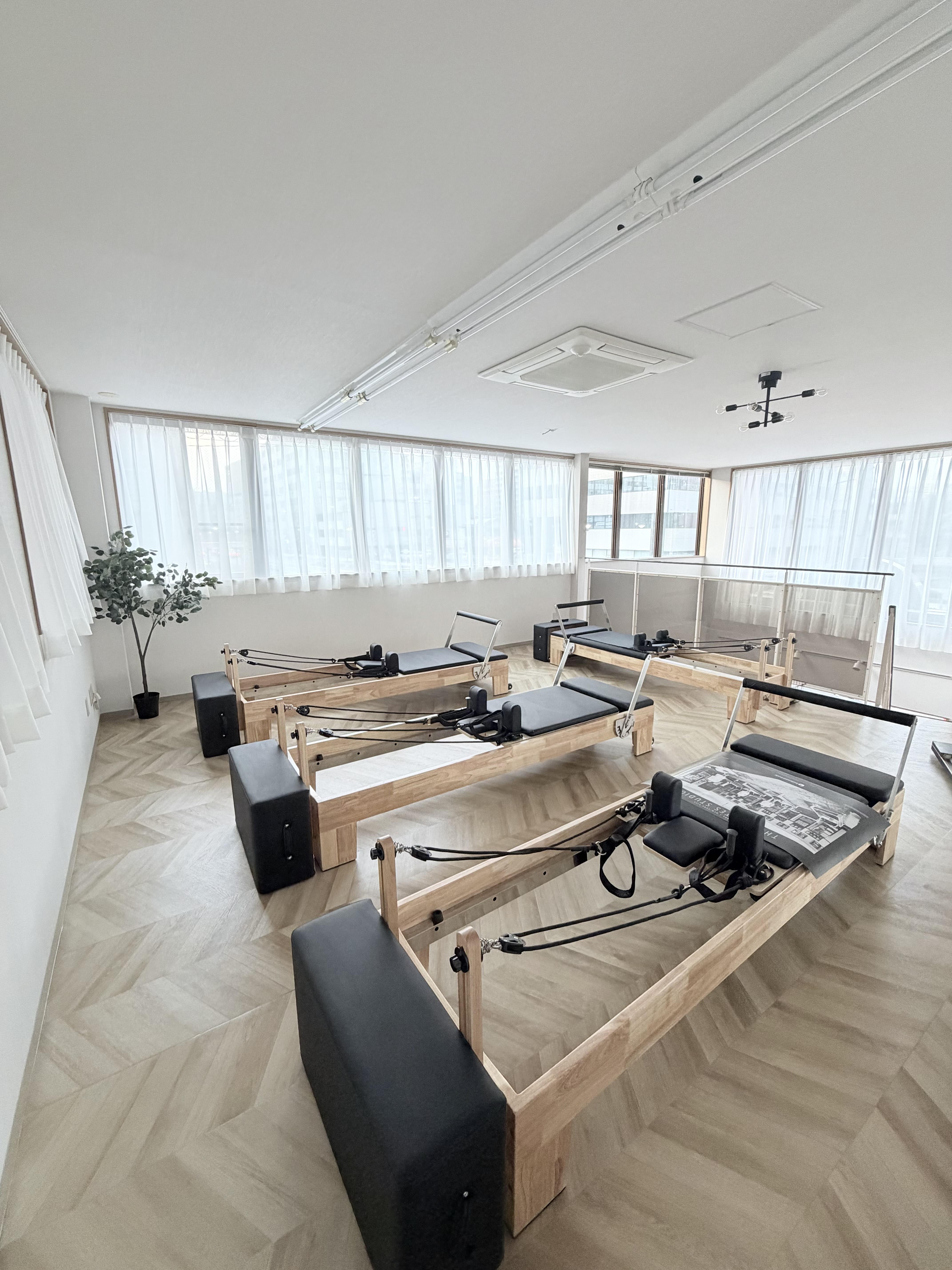 MOSH: 骨格矯正ピラティスPilates alim CEO miey